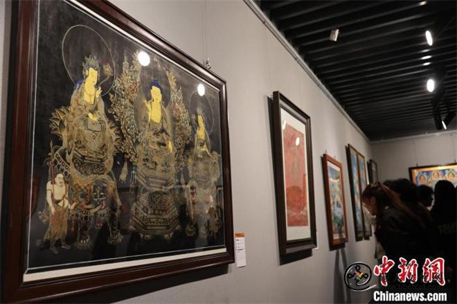 青海首个设置唐卡课程的高校举办成果展6.jpg