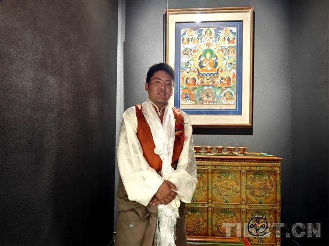 西藏丹巴绕旦唐卡艺术学校优秀毕业生作品展在拉萨开展5.jpg
