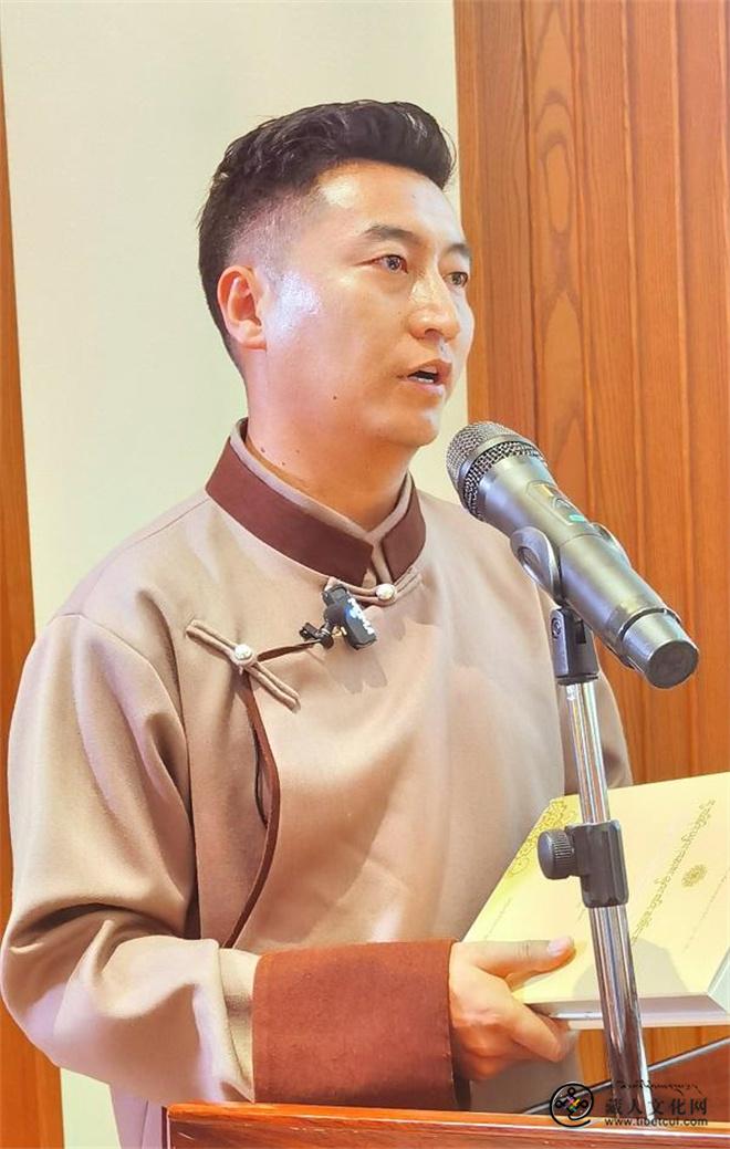 《高原腹地古迹考察记》新书发布会在青海藏文化博物馆举行4.jpg